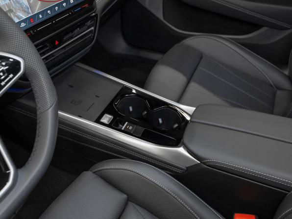 Volkswagen Passat (North America and China) Pro I с пробегом 2026 года, цена 4 100 000 рублей, 50 км, седан, Автокод Объявления