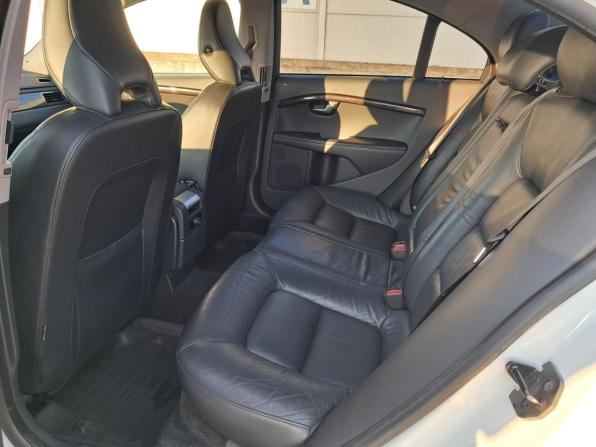 Volvo S80 II Рестайлинг с пробегом 2012 года, цена 990 000 рублей, 217339 км, седан, Автокод Объявления