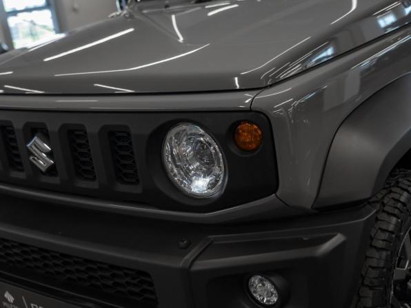 Suzuki Jimny IV с пробегом 2020 года, цена 3 290 000 рублей, 27000 км, внедорожник, Автокод Объявления
