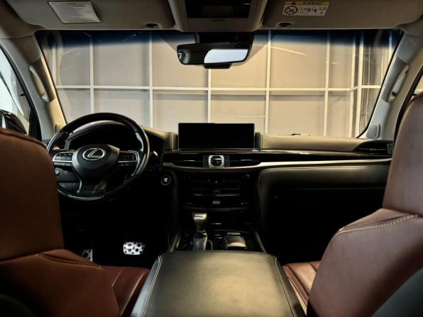 Lexus LX III Рестайлинг 2 с пробегом 2018 года, цена 10 697 000 рублей, 83204 км, внедорожник, Автокод Объявления