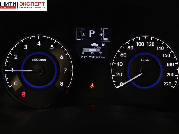 Hyundai Solaris I Рестайлинг с пробегом 2015 года, цена 998 000 рублей, 220258 км, седан, Автокод Объявления