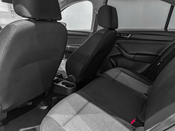 Skoda Rapid I Рестайлинг с пробегом 2017 года, цена 1 256 906 рублей, 98284 км, лифтбек, Автокод Объявления