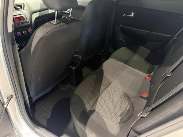 Kia Rio III Рестайлинг с пробегом 2015 года, цена 965 000 рублей, 118891 км, седан, Автокод Объявления