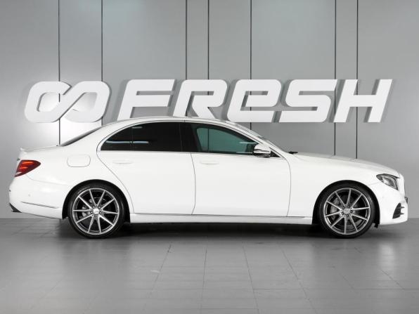 Mercedes-Benz E-Класс V (W213 S213 C238) с пробегом 2016 года, цена 2 350 000 рублей, 219329 км, седан, Автокод Объявления