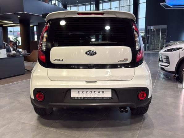 Kia Soul II Рестайлинг с пробегом 2018 года, цена 1 365 000 рублей, 155026 км, хэтчбек, Автокод Объявления