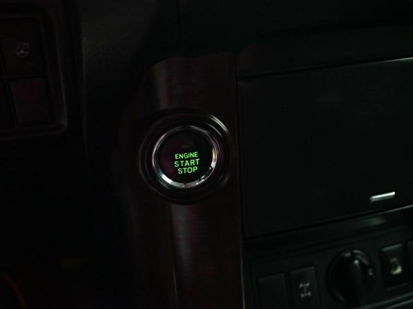Toyota Land Cruiser Prado 150 Series Рестайлинг 1 с пробегом 2013 года, цена 3 495 000 рублей, 134911 км, внедорожник, Автокод Объявления
