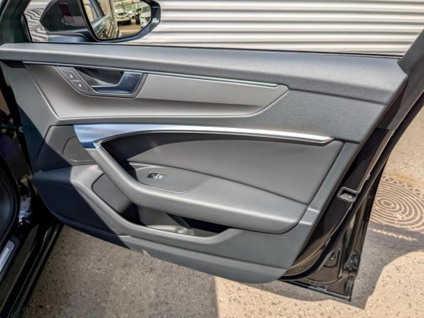 Audi A6 V (C8) с пробегом 2021 года, цена 3 650 000 рублей, 105387 км, седан, Автокод Объявления