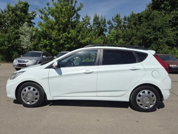 Hyundai Solaris I с пробегом 2012 года, цена 760 000 рублей, 153130 км, хэтчбек, Автокод Объявления