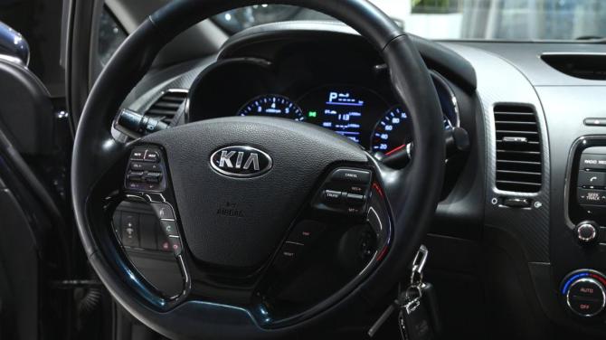 Kia Cerato III Рестайлинг (Classic) с пробегом 2019 года, цена 1 395 000 рублей, 156000 км, седан, Автокод Объявления