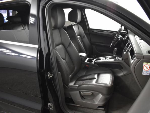 Porsche Macan I с пробегом 2016 года, цена 2 963 300 рублей, 166184 км, внедорожник, Автокод Объявления