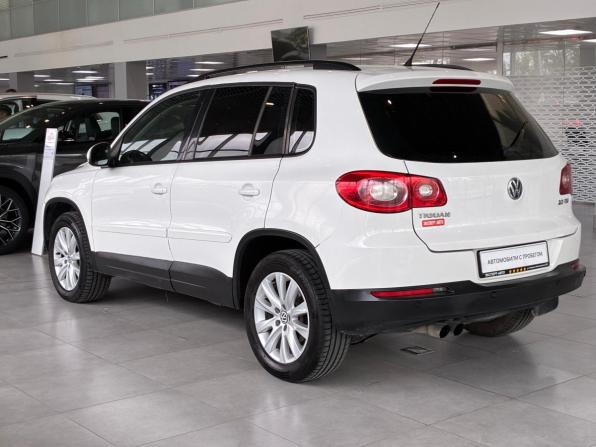 Volkswagen Tiguan I с пробегом 2009 года, цена 1 022 000 рублей, 195000 км, внедорожник, Автокод Объявления