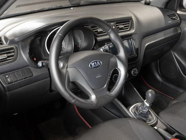 Kia Rio III Рестайлинг с пробегом 2015 года, цена 970 900 рублей, 114535 км, седан, Автокод Объявления