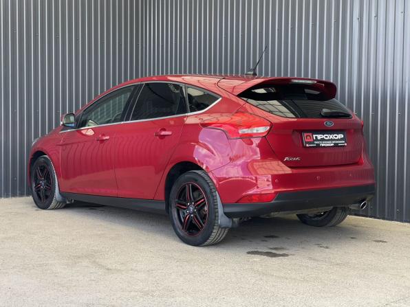 Ford Focus III Рестайлинг с пробегом 2018 года, цена 1 334 000 рублей, 76072 км, хэтчбек, Автокод Объявления