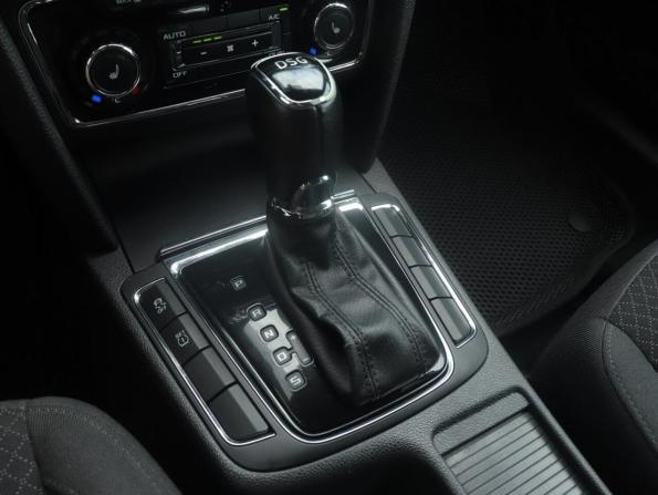 Skoda Superb II Рестайлинг с пробегом 2014 года, цена 1 236 000 рублей, 194964 км, лифтбек, Автокод Объявления