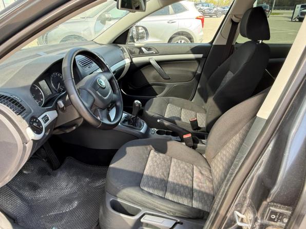 Skoda Octavia II (A5) Рестайлинг с пробегом 2010 года, цена 745 000 рублей, 206416 км, лифтбек, Автокод Объявления
