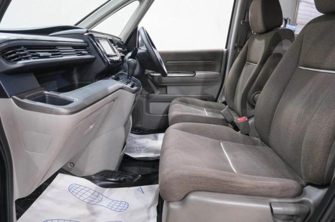 Honda Stepwgn V с пробегом 2015 года, цена 1 499 000 рублей, 390000 км, минивэн, Автокод Объявления