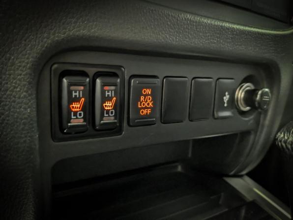 Mitsubishi L200 V с пробегом 2016 года, цена 2 299 500 рублей, 120000 км, пикап, Автокод Объявления