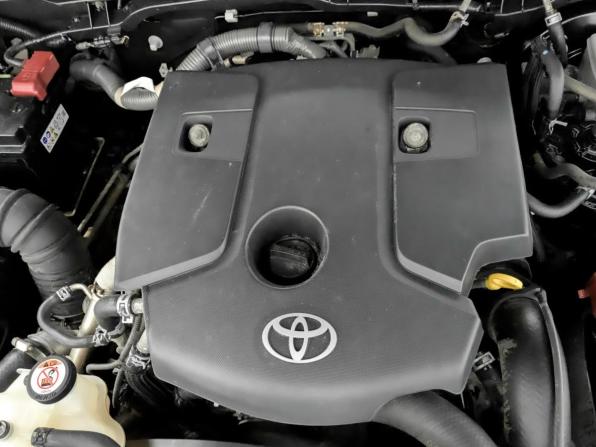 Toyota Hilux VIII с пробегом 2017 года, цена 3 380 000 рублей, 247439 км, offers.body_type.unknown, Автокод Объявления