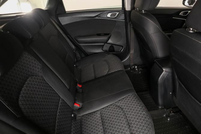 Kia Ceed III с пробегом 2019 года, цена 1 649 000 рублей, 185350 км, универсал, Автокод Объявления