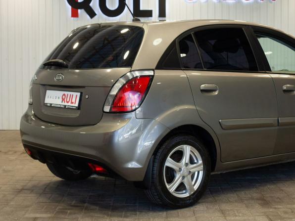 Kia Rio II Рестайлинг с пробегом 2010 года, цена 720 000 рублей, 147811 км, хэтчбек, Автокод Объявления