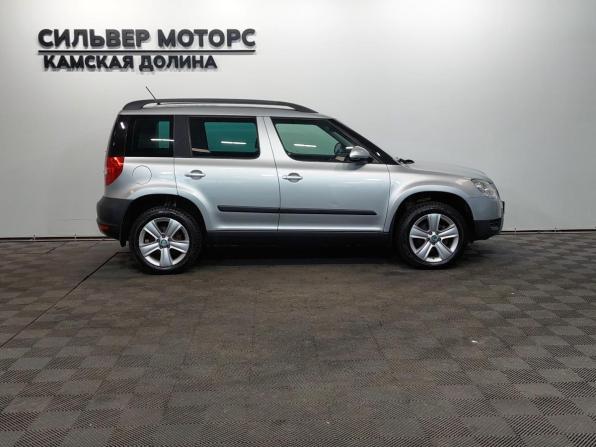 Skoda Yeti I Рестайлинг с пробегом 2013 года, цена 1 175 000 рублей, 185224 км, внедорожник, Автокод Объявления