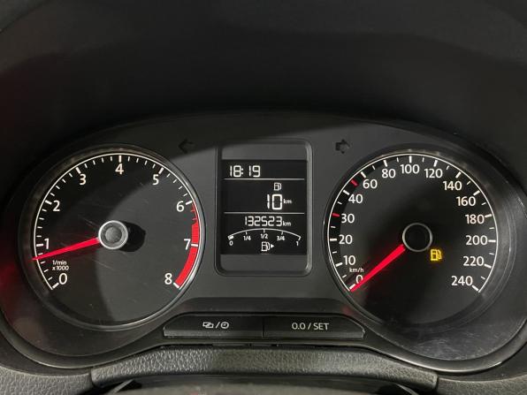 Volkswagen Polo V Рестайлинг с пробегом 2018 года, цена 1 159 000 рублей, 132500 км, седан, Автокод Объявления