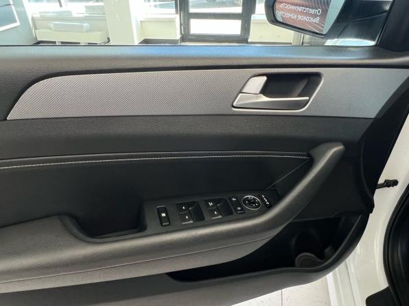 Hyundai Sonata VII (LF) Рестайлинг с пробегом 2019 года, цена 1 999 000 рублей, 63370 км, седан, Автокод Объявления