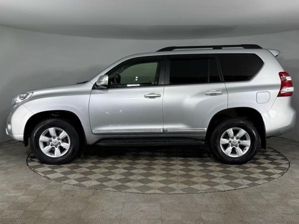 Toyota Land Cruiser Prado 150 Series Рестайлинг 1 с пробегом 2016 года, цена 3 170 000 рублей, 195460 км, внедорожник, Автокод Объявления