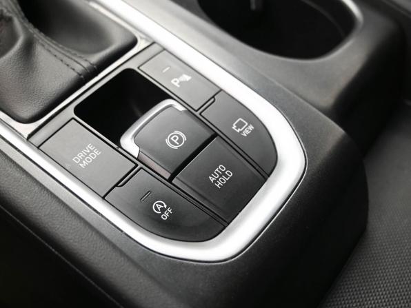 Hyundai Santa Fe IV с пробегом 2018 года, цена 3 099 900 рублей, 145185 км, внедорожник, Автокод Объявления