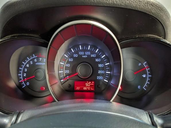 Kia Rio III Рестайлинг с пробегом 2016 года, цена 950 000 рублей, 186701 км, седан, Автокод Объявления