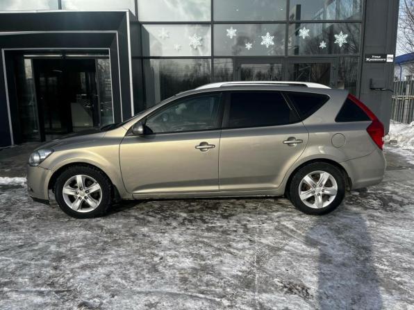 Kia Ceed I Рестайлинг с пробегом 2011 года, цена 650 000 рублей, 319209 км, универсал, Автокод Объявления