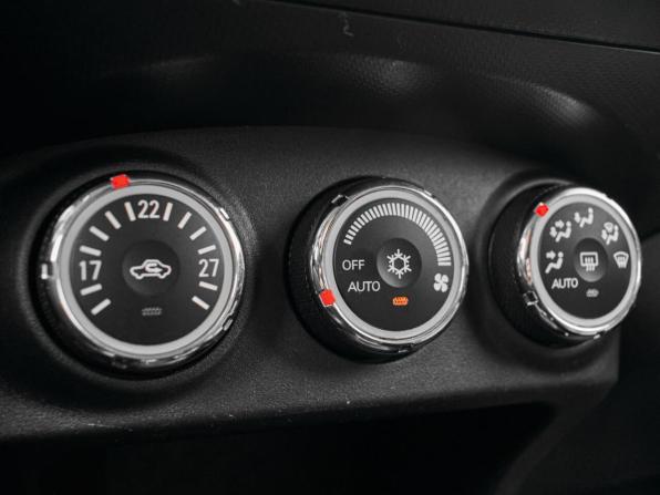 Mitsubishi Outlander II Рестайлинг с пробегом 2011 года, цена 1 100 000 рублей, 250025 км, внедорожник, Автокод Объявления