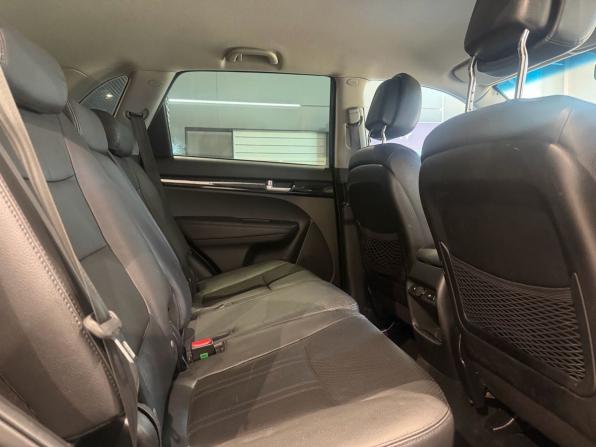 Kia Sorento II Рестайлинг с пробегом 2014 года, цена 1 650 000 рублей, 182866 км, внедорожник, Автокод Объявления