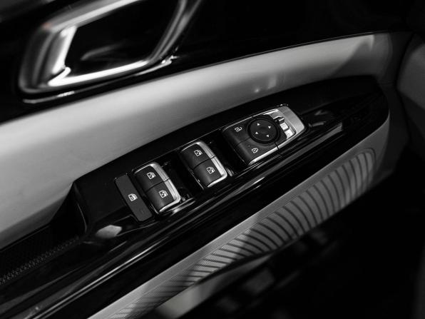 Kia Carnival IV с пробегом 2021 года, цена 3 190 000 рублей, 99163 км, минивэн, Автокод Объявления