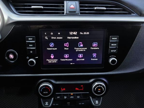 Kia Rio IV Рестайлинг с пробегом 2021 года, цена 1 598 000 рублей, 149900 км, седан, Автокод Объявления