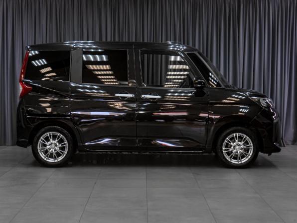 Toyota Roomy I Рестайлинг с пробегом 2021 года, цена 1 319 000 рублей, 124771 км, микровэн, Автокод Объявления