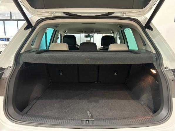 Volkswagen Tiguan II с пробегом 2018 года, цена 2 099 000 рублей, 169316 км, внедорожник, Автокод Объявления