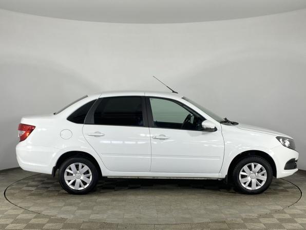 Lada (ВАЗ) Granta I Рестайлинг с пробегом 2022 года, цена 760 000 рублей, 45612 км, седан, Автокод Объявления