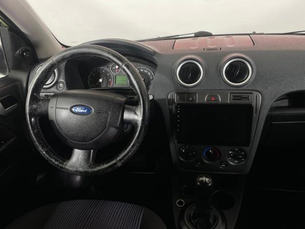 Ford Fusion I Рестайлинг с пробегом 2006 года, цена 299 000 рублей, 257766 км, хэтчбек, Автокод Объявления