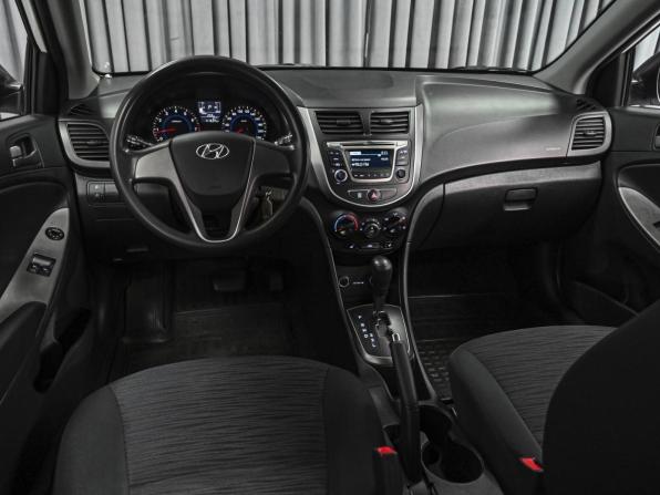 Hyundai Solaris I Рестайлинг с пробегом 2014 года, цена 1 085 000 рублей, 141634 км, седан, Автокод Объявления