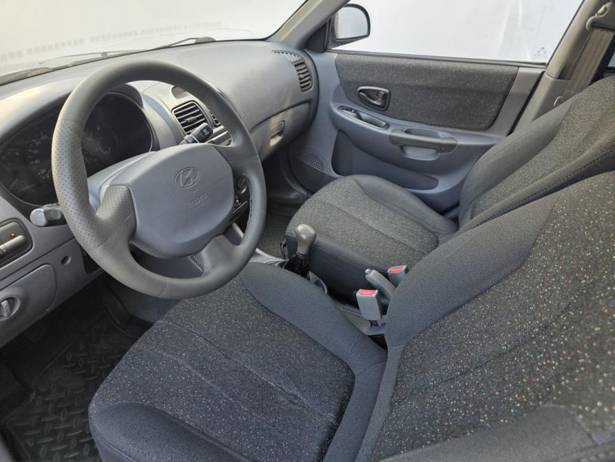 Hyundai Accent II Москва  - изображение 9