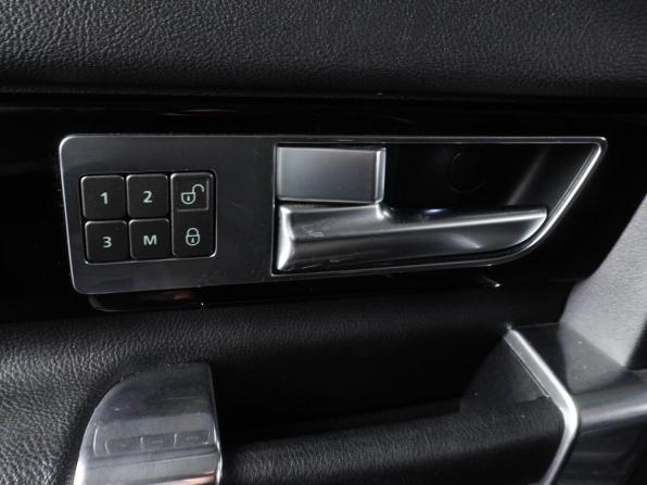 Land Rover Discovery IV Рестайлинг с пробегом 2015 года, цена 2 140 000 рублей, 191341 км, внедорожник, Автокод Объявления