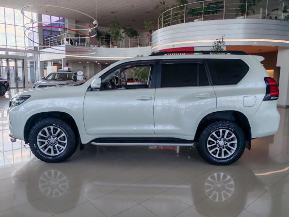 Toyota Land Cruiser Prado 150 Series Рестайлинг 2 с пробегом 2018 года, цена 5 490 000 рублей, 130692 км, внедорожник, Автокод Объявления