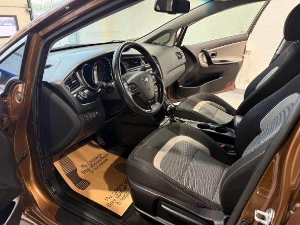 Kia Ceed II Рестайлинг с пробегом 2016 года, цена 1 180 000 рублей, 170755 км, универсал, Автокод Объявления