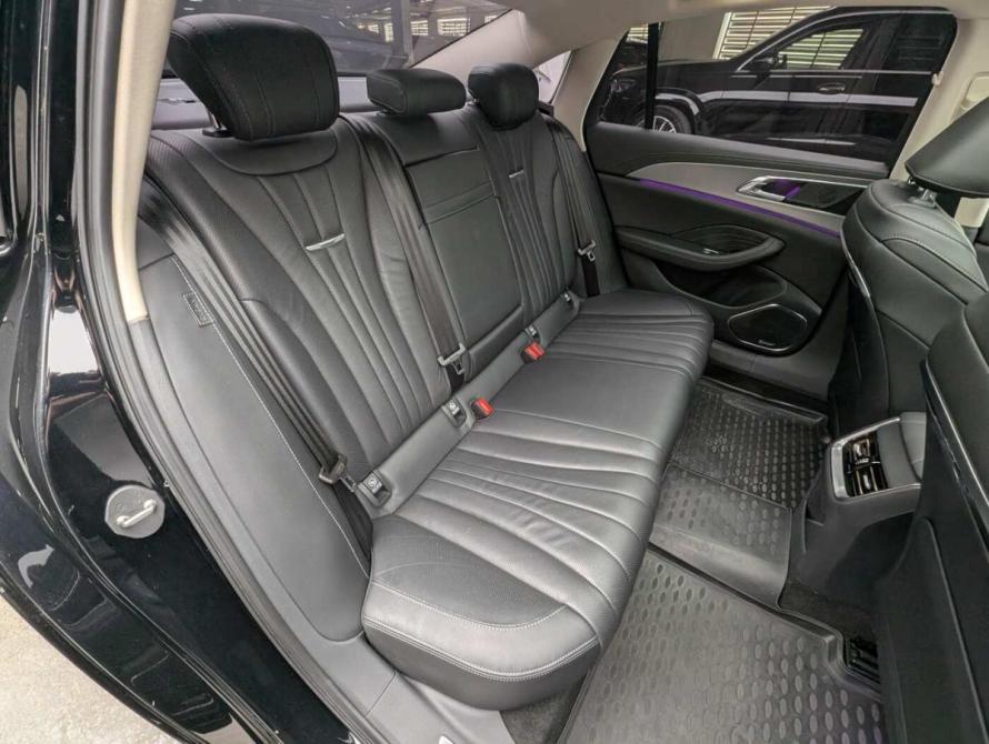 Hongqi H5 II Москва  - изображение 11