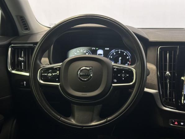 Volvo S90 II Рестайлинг с пробегом 2021 года, цена 3 990 000 рублей, 83814 км, седан, Автокод Объявления