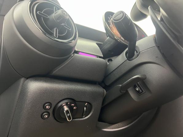 Mini Hatch III (F55/F56) Рестайлинг 2 с пробегом 2021 года, цена 3 850 000 рублей, 43068 км, хэтчбек, Автокод Объявления