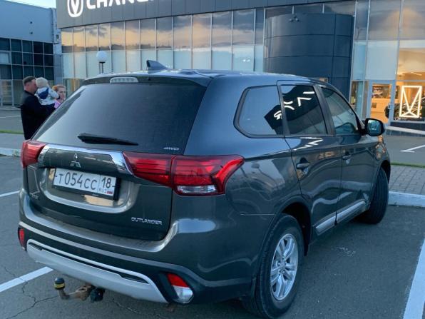 Mitsubishi Outlander III Рестайлинг 3 с пробегом 2019 года, цена 2 100 000 рублей, 132295 км, внедорожник, Автокод Объявления