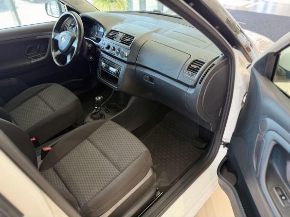 Skoda Fabia II Рестайлинг с пробегом 2013 года, цена 795 000 рублей, 191364 км, хэтчбек, Автокод Объявления