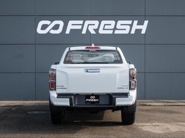 Isuzu D-Max III с пробегом 2025 года, цена 4 050 000 рублей, 20 км, offers.body_type.unknown, Автокод Объявления